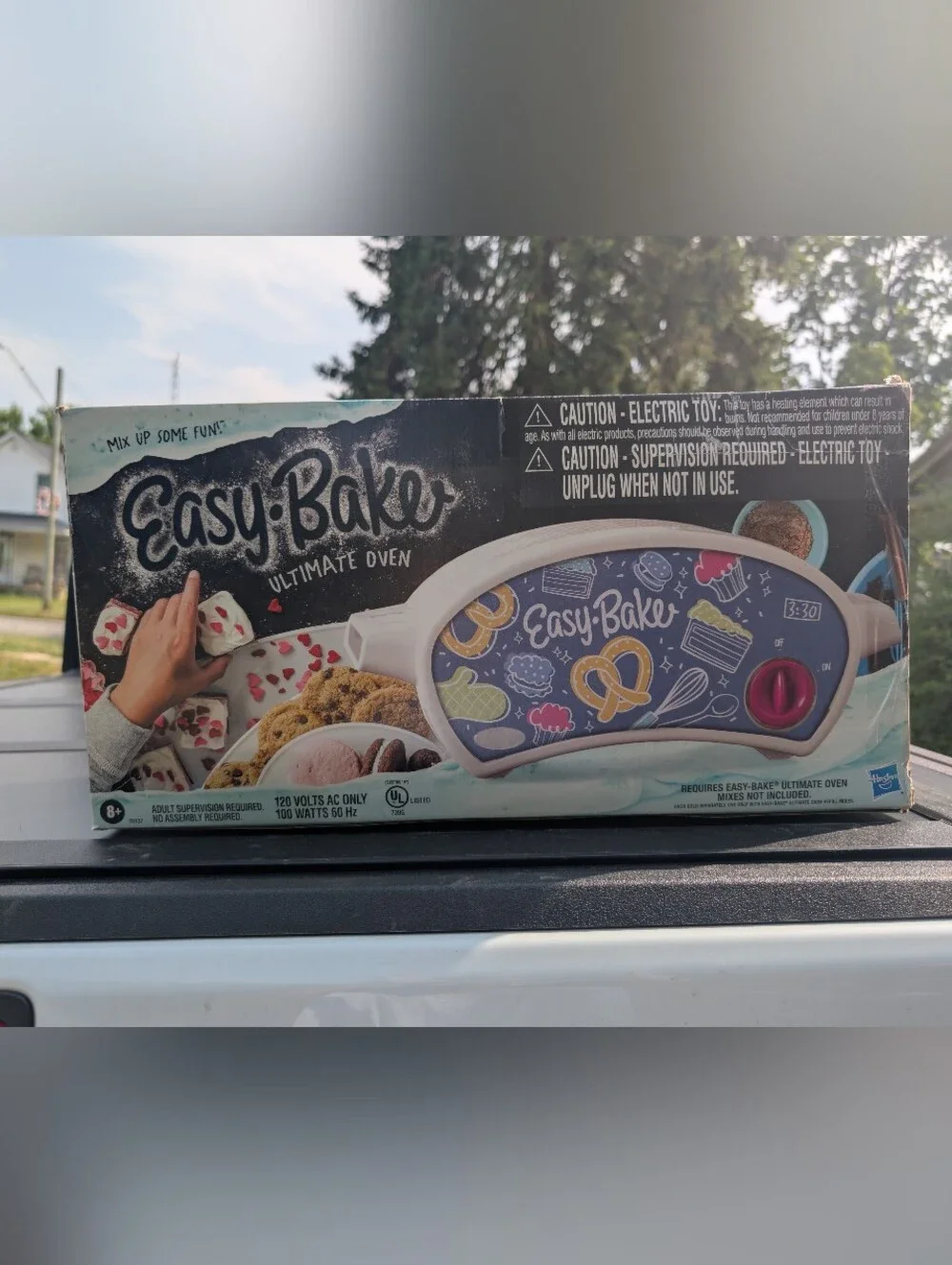 Easy Bake Ultimate Oven, Baking Star Super Treat Edition